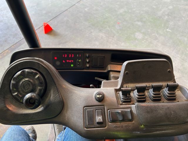 Carretilla elevadora retractil como nueva