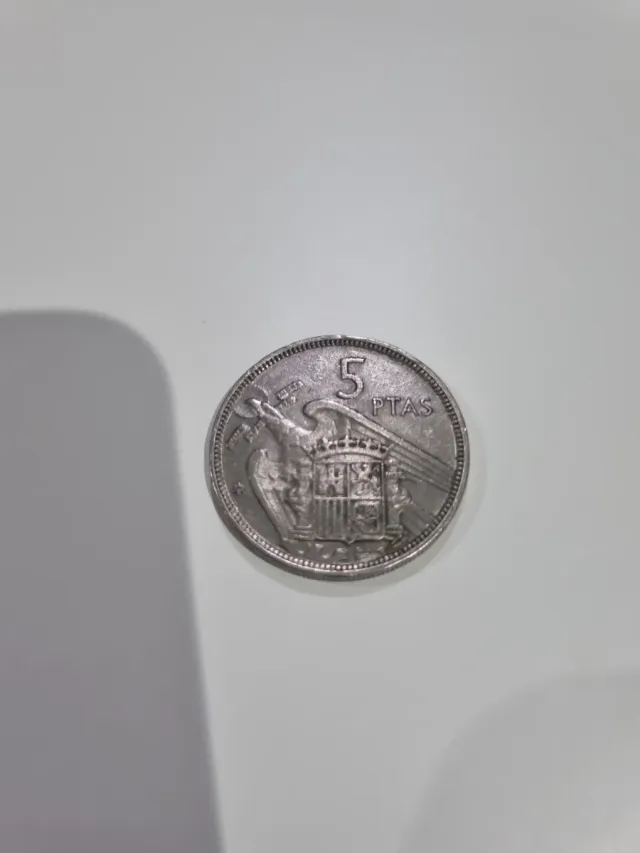 Moneda 5 PTAS España Águila