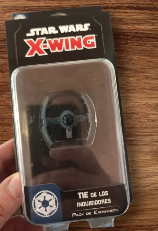 Star Wars X-Wing TIE de los Inquisidores