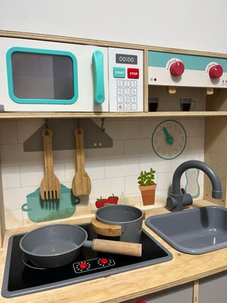 Cocinita infantil de madera