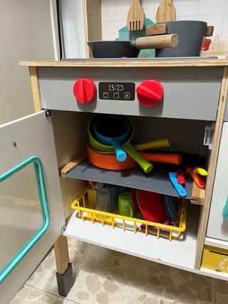 Cocinita infantil de madera