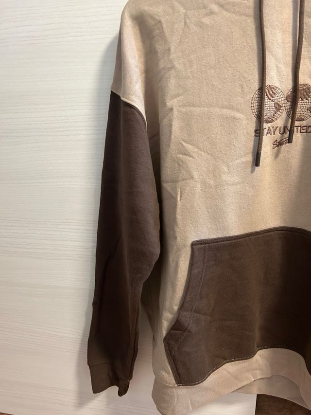 Sudadera Pull&Bear beige y marrón