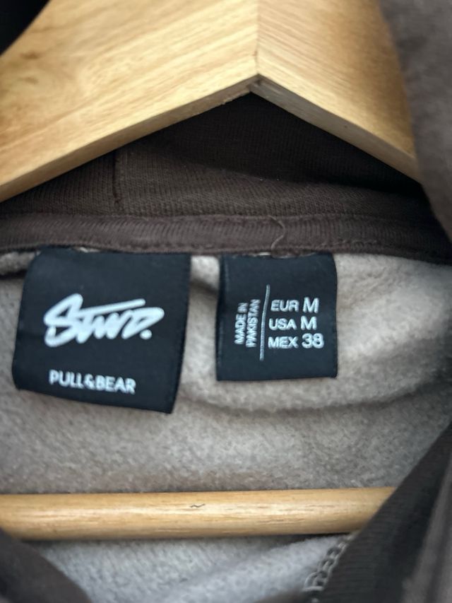 Sudadera Pull&Bear beige y marrón