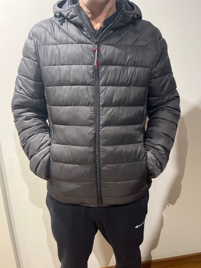 Abrigo Napapijri gris acolchado