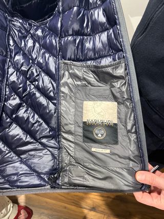 Abrigo Napapijri gris acolchado