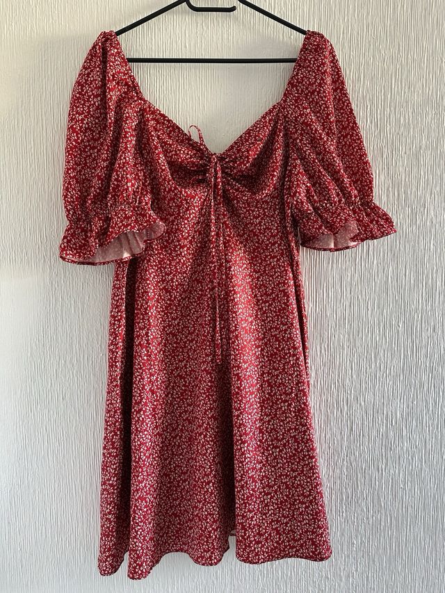 Vestido rojo floral