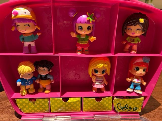 Maletín PinyPon con 7 figuras