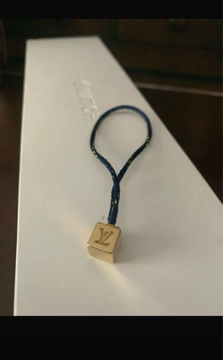 Pulsera Louis Vuitton artesanal detalle original