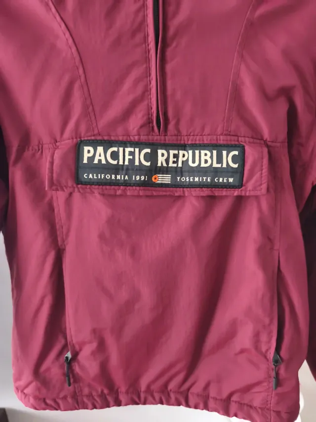 Cortavientos Pacific Republic Rojo