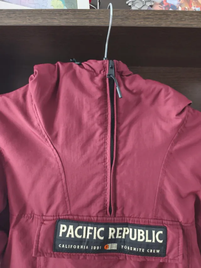 Cortavientos Pacific Republic Rojo