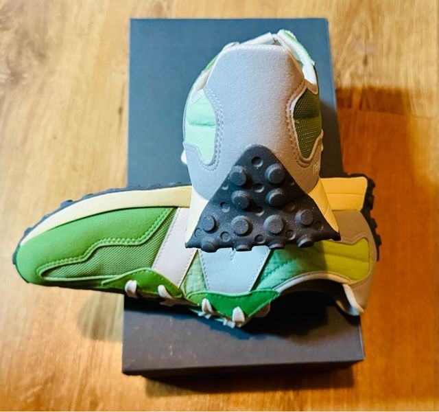 New Balance 327 Verde Talla 38.5