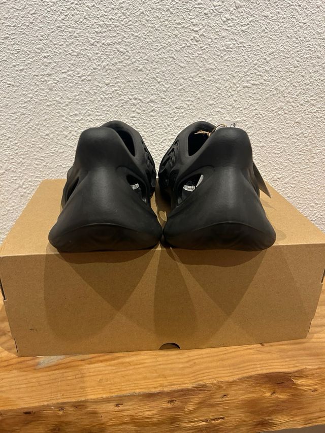 Yeezy Foam Runner Onyx