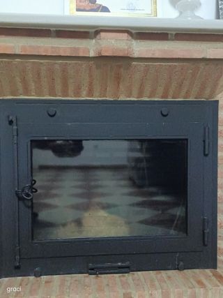 Puerta de chimenea