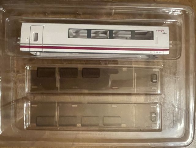 Vagones Tren AVE Altaya: 2 tractora y 1 café