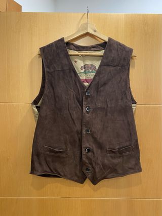 Chaleco Quintessence Marrón Suede