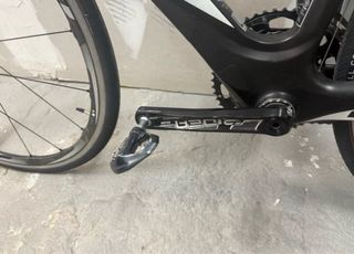 Bicicleta de carretera negra