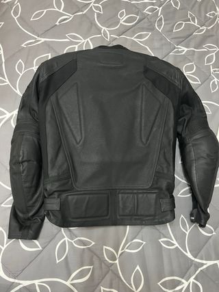 Chaqueta para moto de cuero.Arlen Ness.