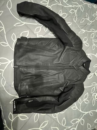 Chaqueta para moto de cuero.Arlen Ness.