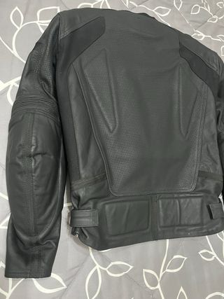 Chaqueta para moto de cuero.Arlen Ness.