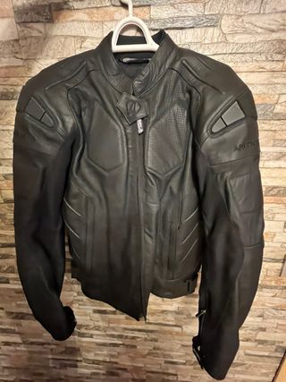 Chaqueta para moto de cuero.Arlen Ness.