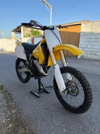 Suzuki RM 125
