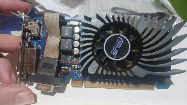 Tarjeta Gráfica ASUS GT 730 2GB Bajo Perfil