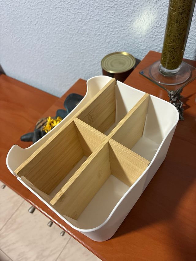 Organizador de escritorio bambú y plástico
