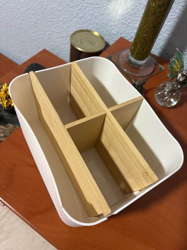 Organizador de escritorio bambú y plástico