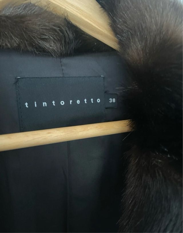 Abrigo piel sintética marrón y negro