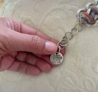 Bracciale artigianale rosso e argento