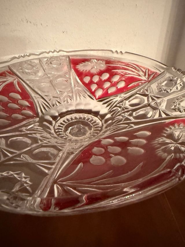 Centro de mesa cristal tallado rojo