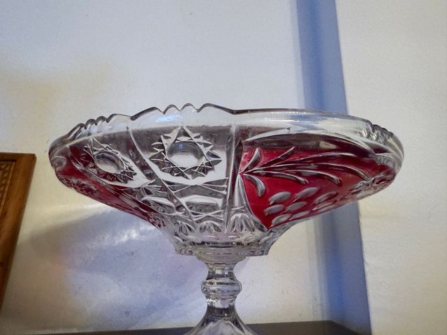 Centro de mesa cristal tallado rojo