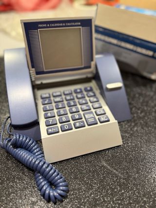 Teléfono, Calendario y Calculadora 213