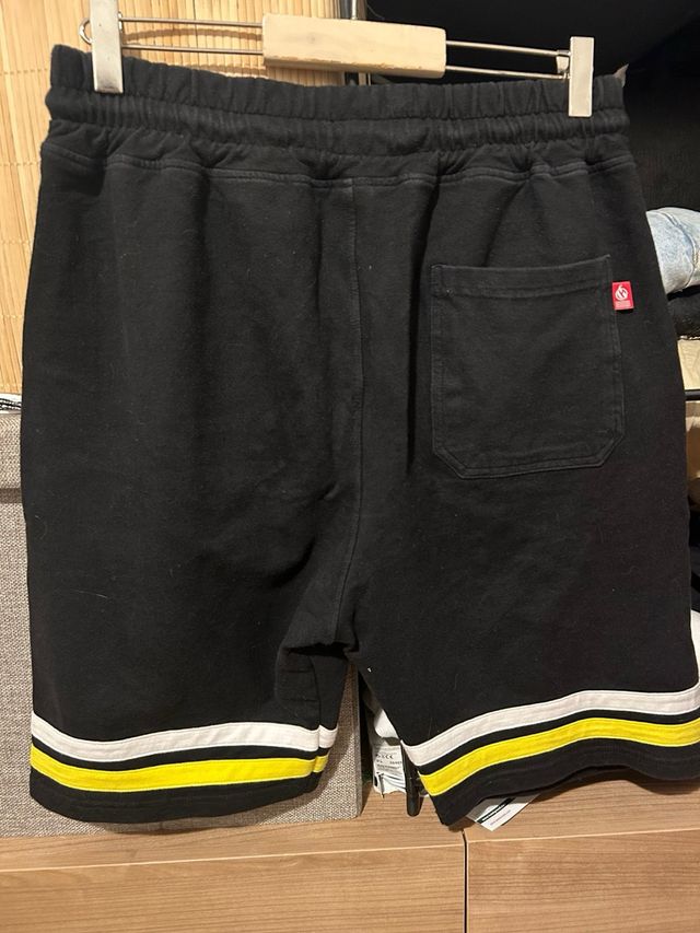 Pantalón Corto Clan x Trueno