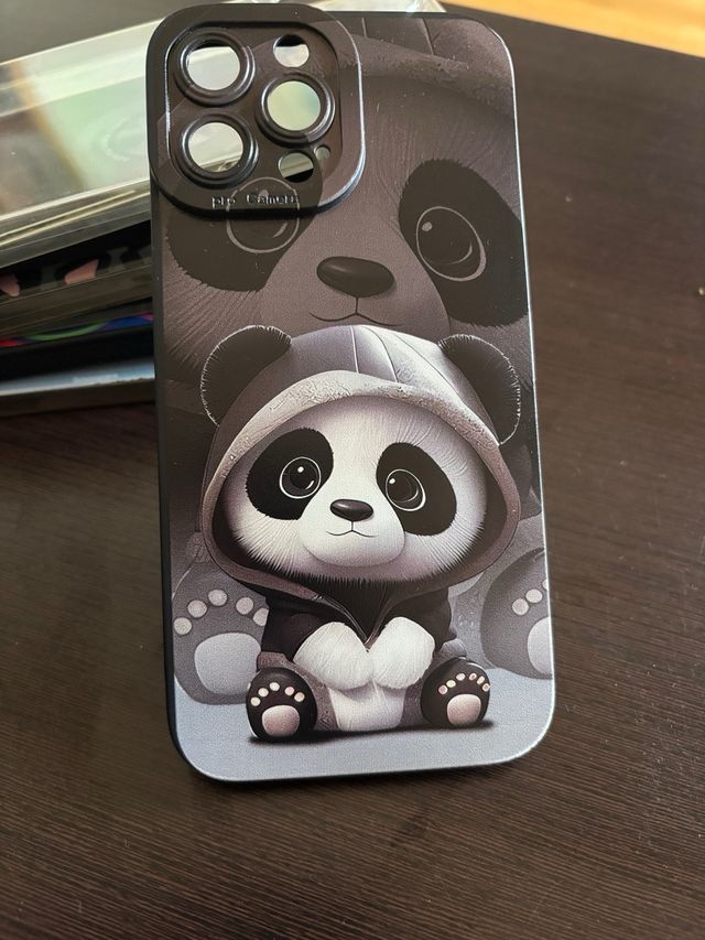 Fundas iPhone 13 Pro max todas juntas 35 €