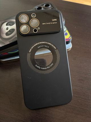 Fundas iPhone 13 Pro max todas juntas 35 €