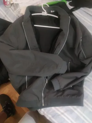 Cazadora bomber gris marengo