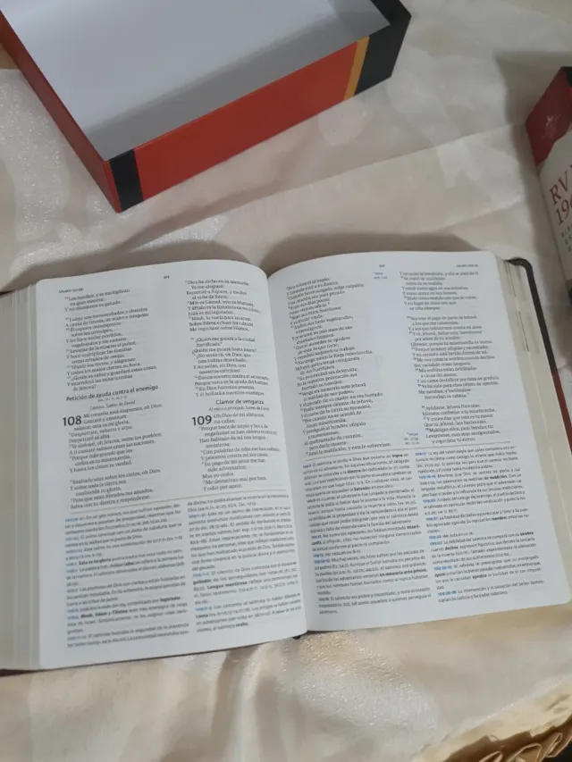 Biblia de estudio holman reina valera 1960