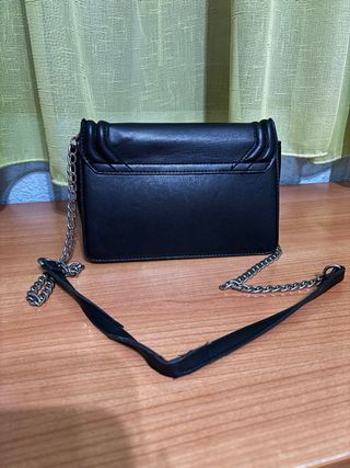 Bolso negro Stradivarius