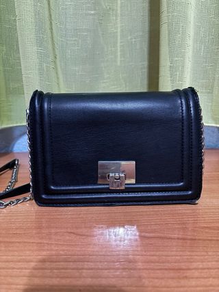 Bolso negro Stradivarius