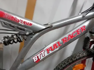 Bicicleta MTB Full Racer Roja y Plateada