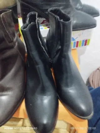 Lote de botines y botas