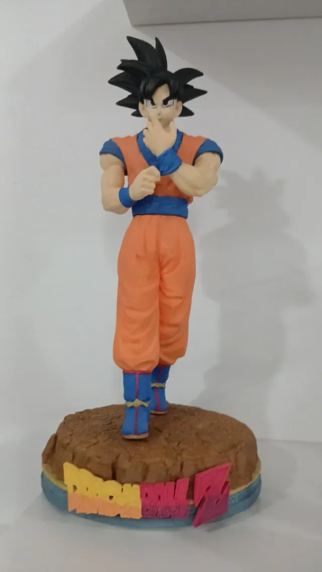 Figura Goku Dragon Ball Z impresión 3D