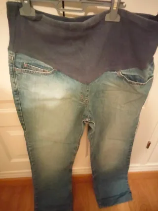 Pantalones vaqueros premamá