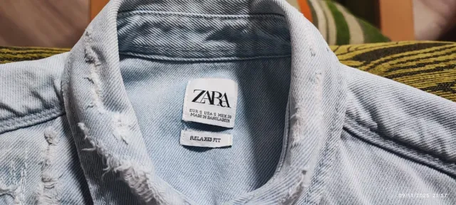 Camisa vaquera Zara Talla S Desgastada. Casual