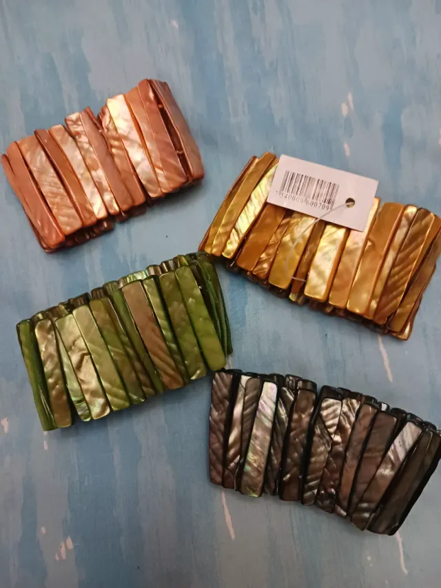 Lote 4 pulseras de concha