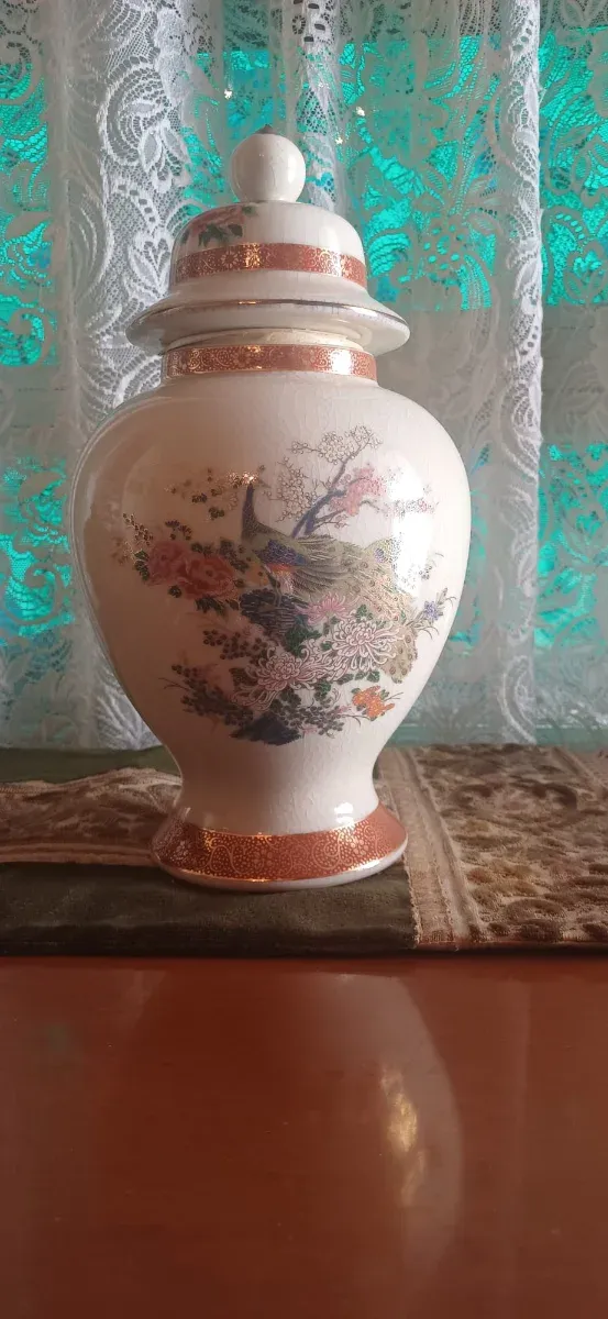 Jarrón de porcelana