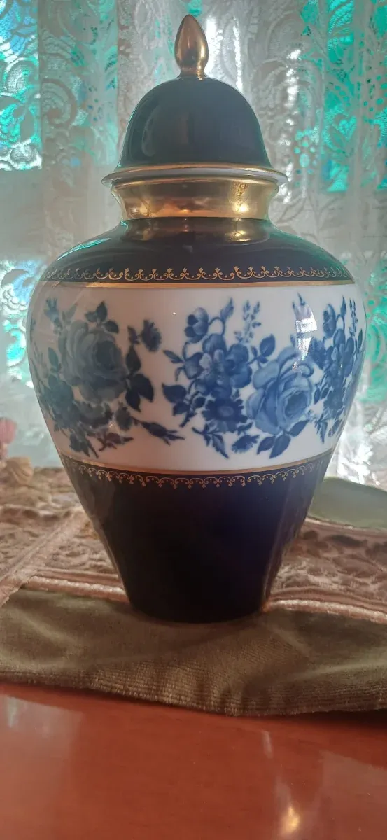 Jarrón de porcelana