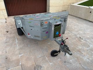 Remolque para motos con bidón