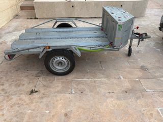 Remolque para motos con bidón